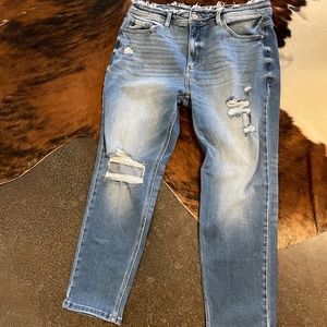 KanCan Distressed Jeans Size 15/31